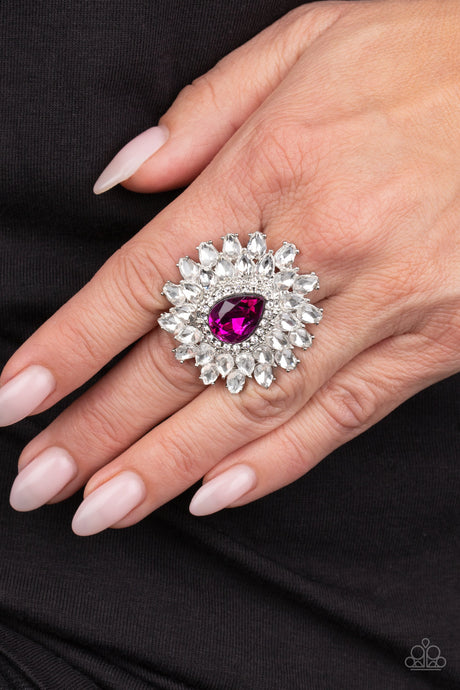 Paparazzi ~ Who's Counting? ~ Pink Ring with stretchy band  (Life of the Party Exclusive)