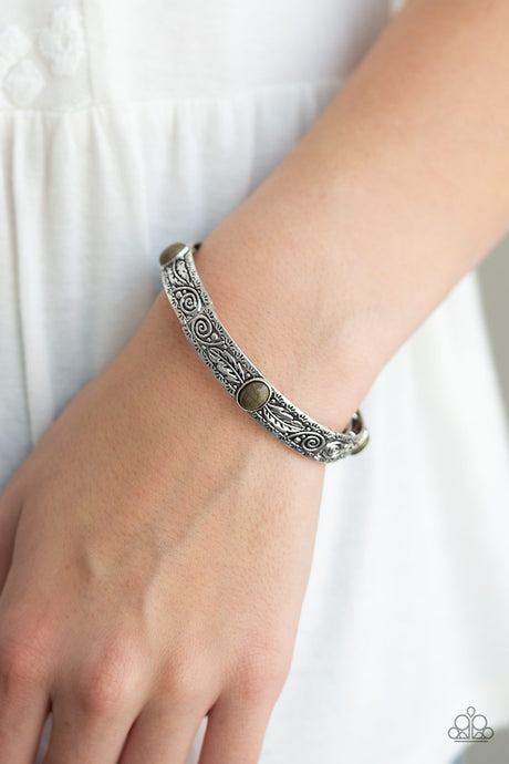 Paparazzi ~ Wild West Story ~ Green Bracelet
