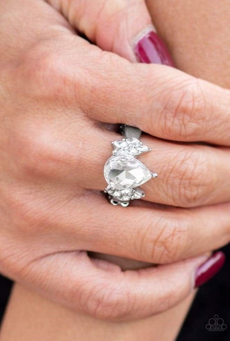 Paparazzi ~ Yas Queen ~ White Ring with a Dainty Stretchy Band