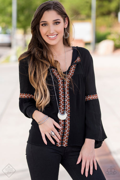 Paparazzi ~ Simply Santa Fe ~ Fashion Fix Complete Trend Blend ~ White and Silver Necklace Set