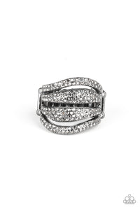 Paparazzi ~ Roll Out The Diamonds ~ Black Ring with Stretchy Band (Life of the Party Exclusive)