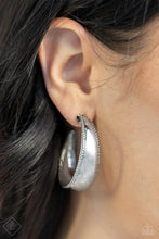 Load image into Gallery viewer, Paparazzi ~ Simply Santa Fe ~ Fashion Fix  Complete Trend Blend ~ Blue Turquoise Necklace Set